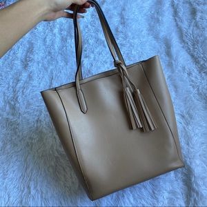 Nude tote bag